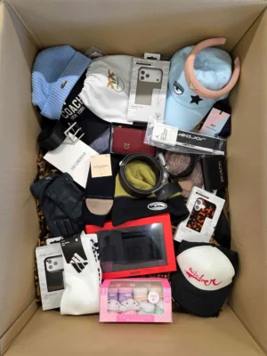 The picture shows a package with accessories in the category AB.