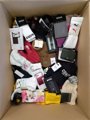 The picture shows a package with accessories in the category AB.