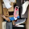BS3302 1 The photo shows a package with footwear in the category BS.