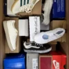 BS3371 1 The photo shows a package with footwear in the category BS.