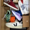 BS3388 2 The photo shows a package with footwear in the category BS.