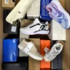 BS3410 1 The photo shows a package with footwear in the category BS.