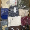 GB385 2 The photo shows a package with clothing in the category B.