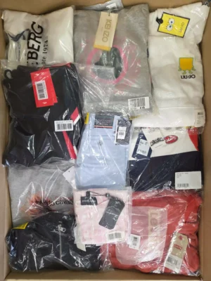 The photo shows a package with clothing in the category K.