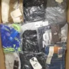 The photo shows a package with clothing in the category AM.