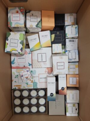 The picture shows a package with accessories in the category CO.
