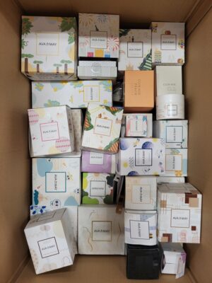 The picture shows a package with accessories in the category CO.