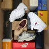 CS6781 2 The photo shows a package with footwear in the category CS.