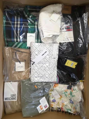 The photo shows a package with clothing in the category A.