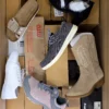 The photo shows a package with clothing in the category B.