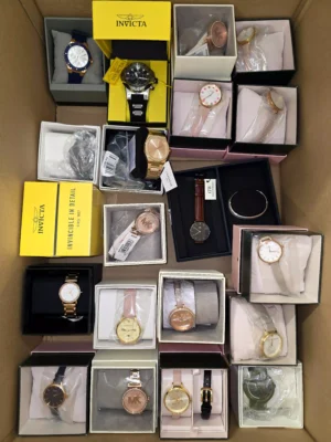 The photo shows a package with clothing in the category A.