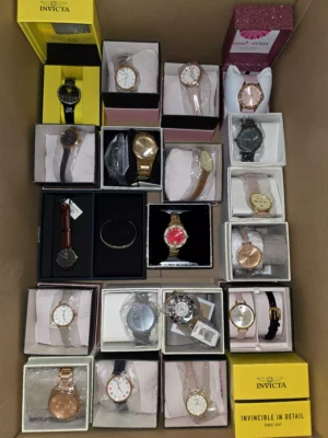 The photo shows a package with clothing in the category A.