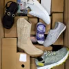 BYS135 1 The photo shows a package with clothing in the category B.