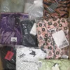 AD152 2 The photo shows a package with clothing in the category A.