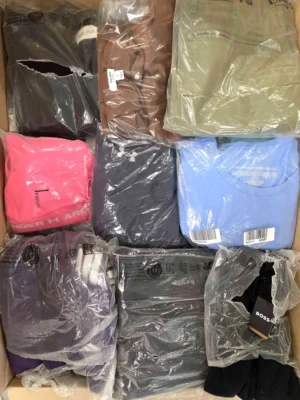The photo shows a package with clothing in the category D.