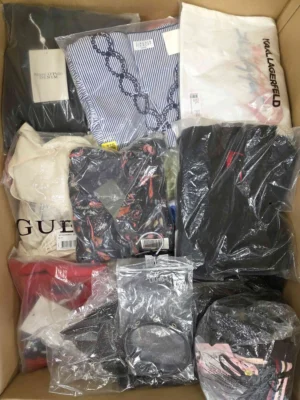 The photo shows a package with clothing in the category A.