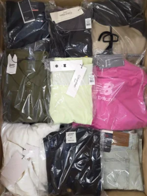The photo shows a package with clothing in the category B.