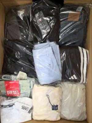 The photo shows a package with clothing in the category C.