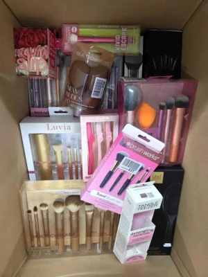 The picture shows a package with accessories in the category BC.