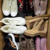 SH2123 2 The photo shows a package with footwear in the category SH.