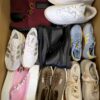 The photo shows a package with footwear in the category BSU.