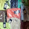 R402 1 The photo shows a package with clothing in the category R.
