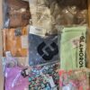AR596 2 The photo shows a package with clothing in the category AR.