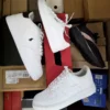 CS7032 2 The photo shows a package with footwear in the category CS.