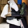 The photo shows a package with footwear in the category CS.