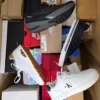 CS7043 1 The photo shows a package with footwear in the category CS.