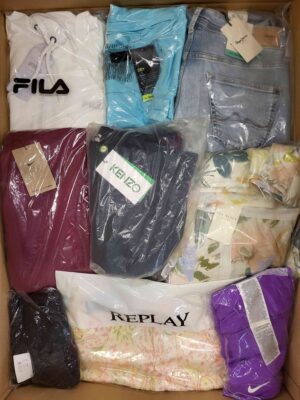 The photo shows a package with clothing in the category AW.