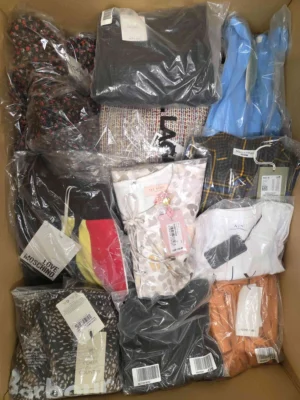 The photo shows a package with clothing in the category AP.