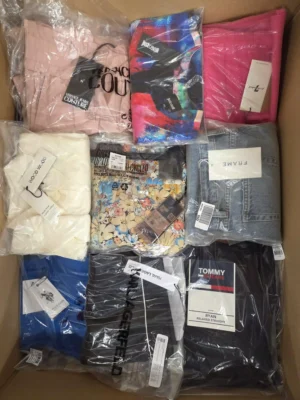 The photo shows a package with clothing in the category AP.