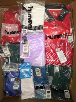 The photo shows a package with clothing in the category H.