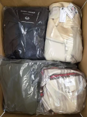 The photo shows a package with clothing in the category B.