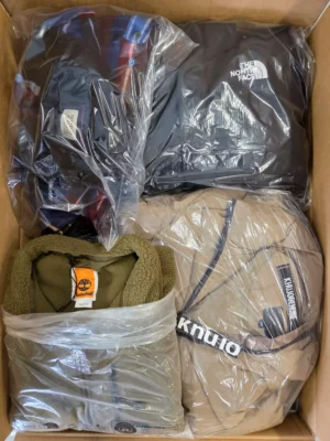 The photo shows a package with clothing in the category B.