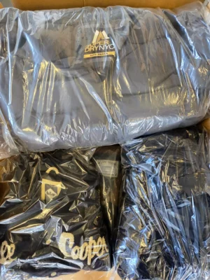 The photo shows a package with clothing in the category C.