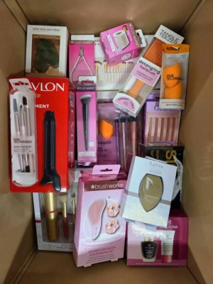 The picture shows a package with accessories in the category BC.
