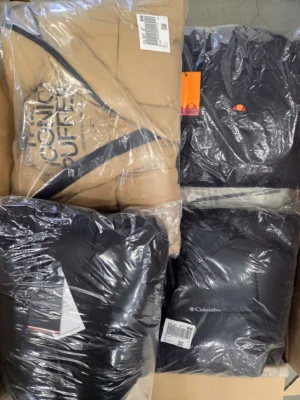 The photo shows a package with clothing in the category C.