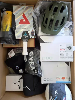 The picture shows a package with accessories in the category Z.