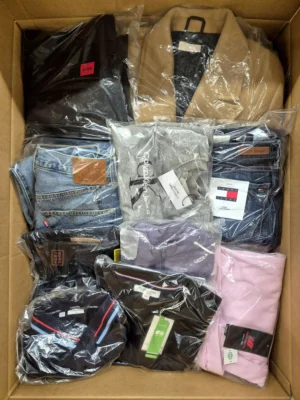 The photo shows a package with clothing in the category B.
