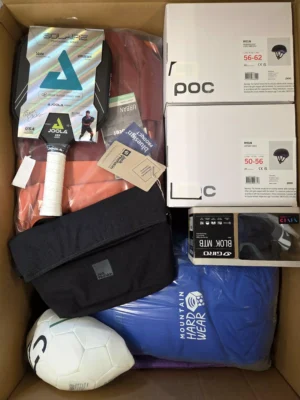 The picture shows a package with accessories in the category Z.