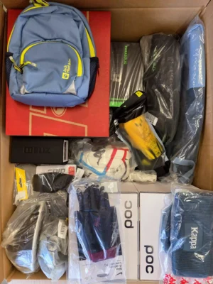 The picture shows a package with accessories in the category Z.
