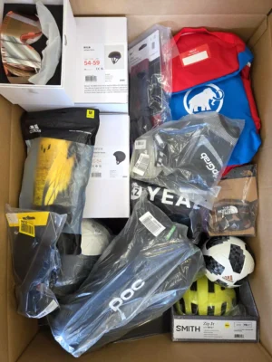 The picture shows a package with accessories in the category Z.
