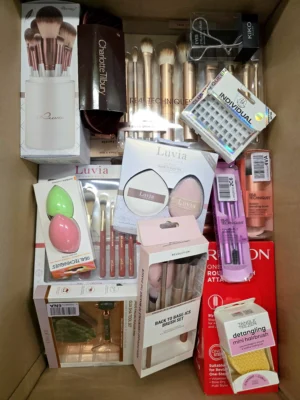 The picture shows a package with accessories in the category BC.