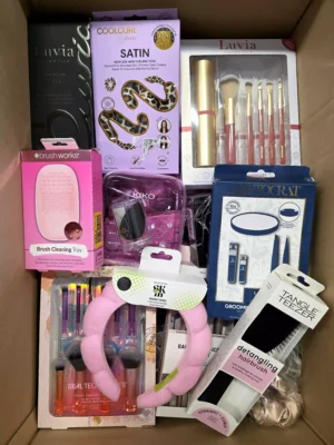 The picture shows a package with accessories in the category BC.