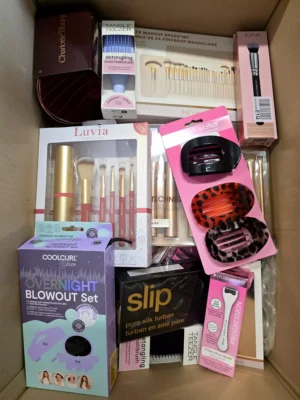The picture shows a package with accessories in the category BC.