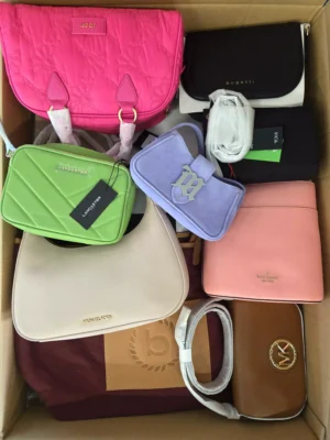 The picture shows a package with accessories in the category HA.