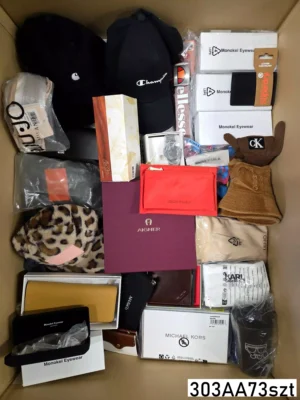 The picture shows a package with accessories in the category AA.