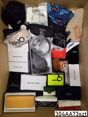 The picture shows a package with accessories in the category AA.